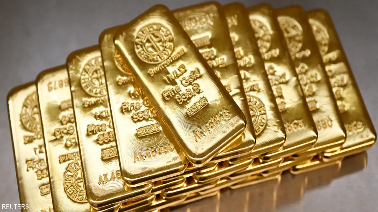 الذهب يواجه خسائر أسبوعية مع توقعات بشأن الفائدة الأمريكية